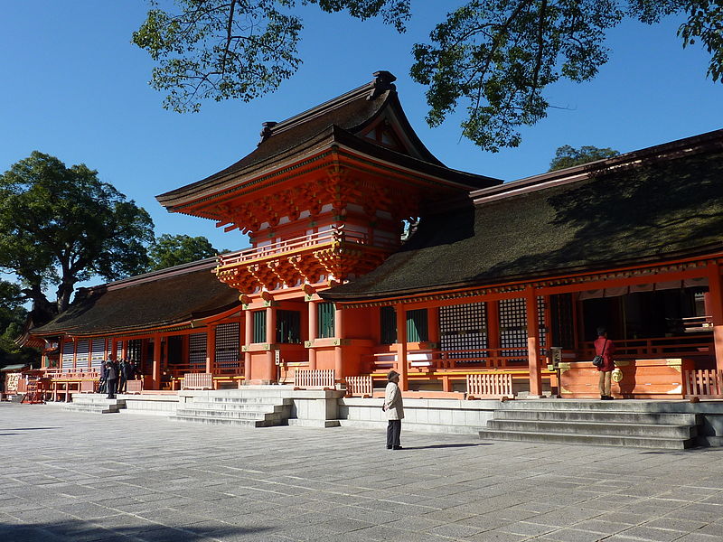 800px-Usa_Shrine_Nanchu_Romon.JPG