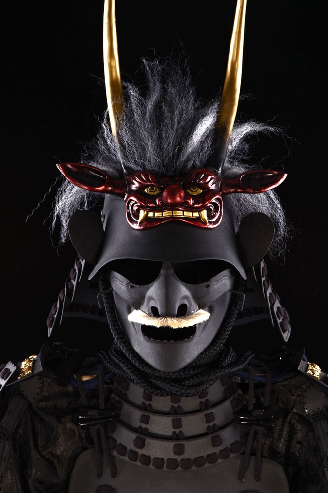 other-products-yoroi-samurai-armour-yoroi-samurai-armor-with-shikami-kabuto-5.jpg
