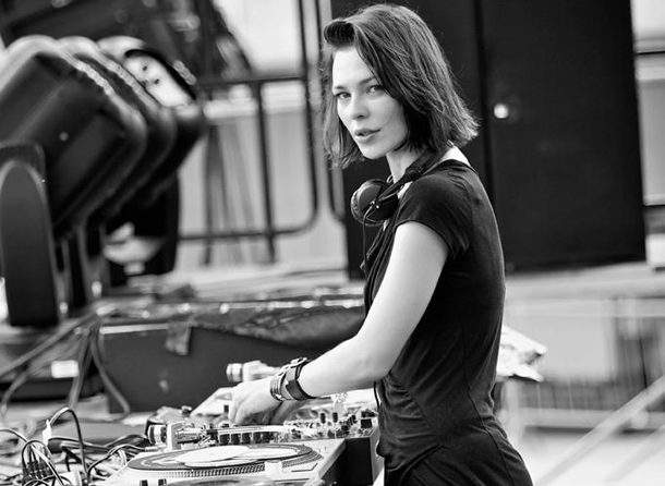 Nina-Kraviz-IMAGE-e1479231428927.jpg