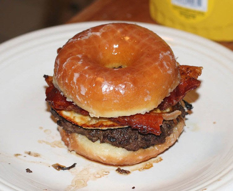 imagesdonut-20bacon-20burger.jpg