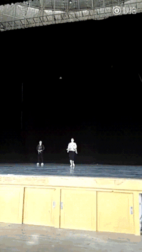 166eea34f044ca4af.gif