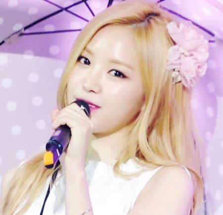 사나+아이린 닮은 손나은._2.jpeg