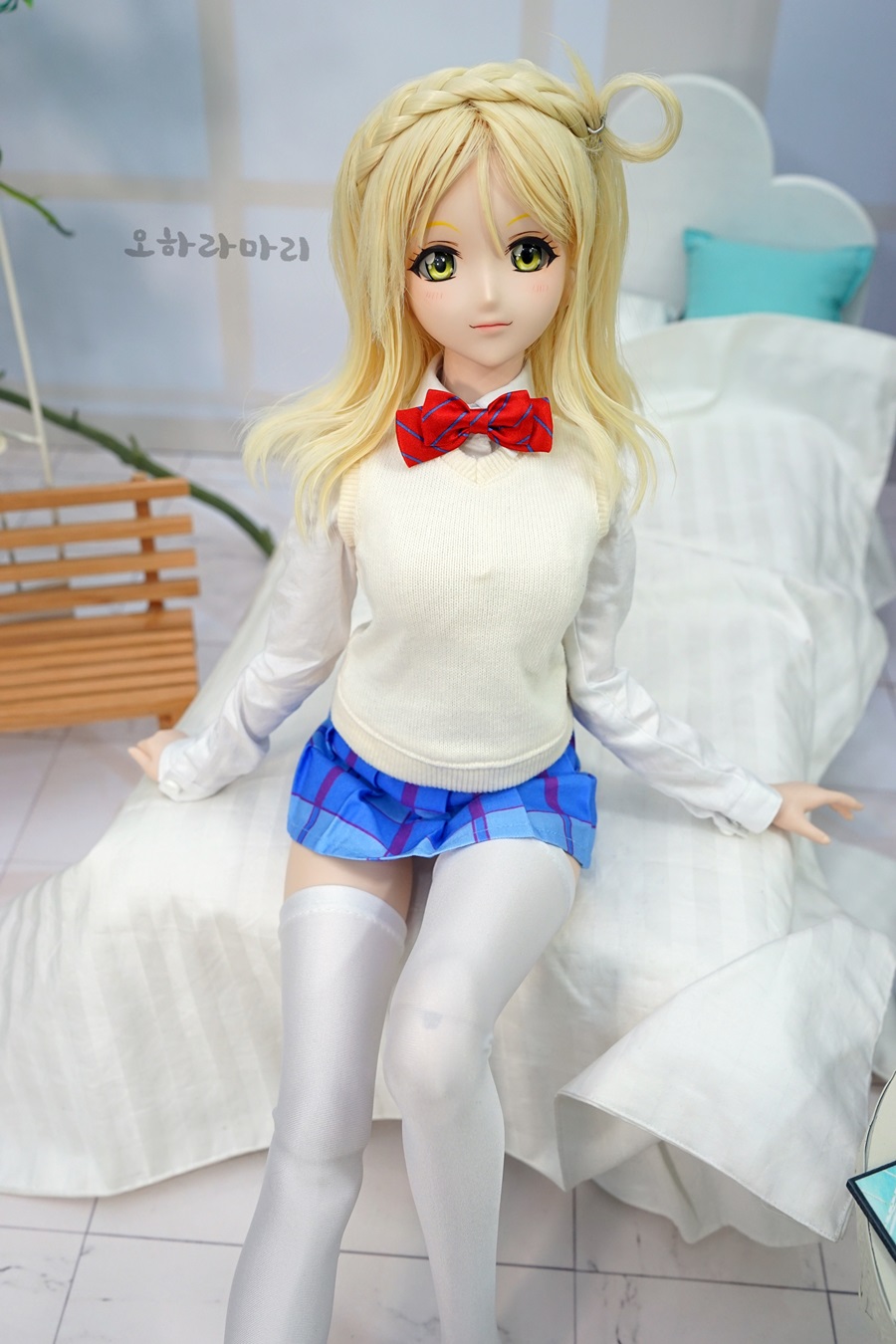 오하라 마리(小原鞠莉, Ohara Mari)외 러브라이브선샤인 아쿠아 맴버 3인_5.jpg