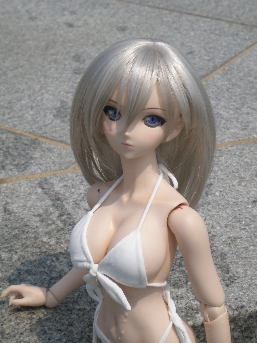 뜨거운 휴가때의 아리사의 수영복 1일차_8.jpg