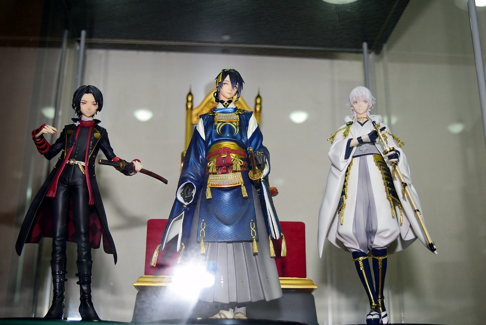 도검난무 1/8 미카즈키 무네치카,츠루마루 쿠니나가_13.jpg