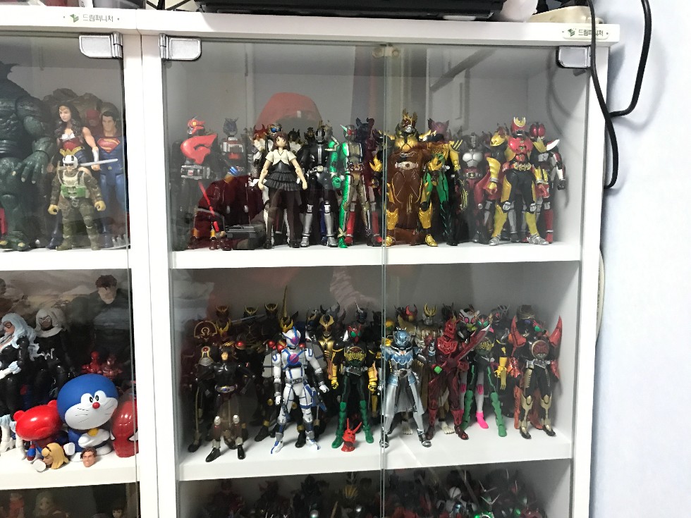 피규어 덕후의 방입니다_12.jpg