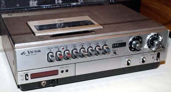 VHS, 그 화려했던 기억 (울트라 초스압)_22.jpg