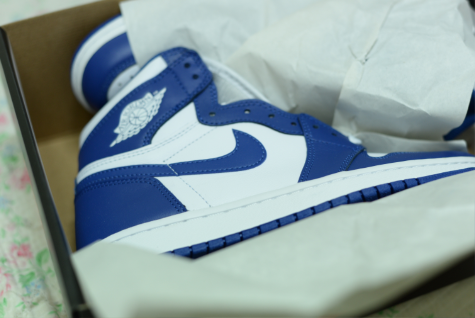 나이키 에어조던 1 레트로 하이 OG 스톰블루_4.jpg