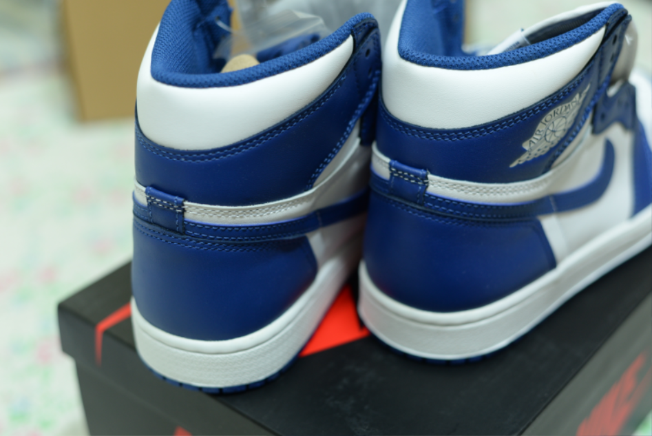 나이키 에어조던 1 레트로 하이 OG 스톰블루_8.jpg