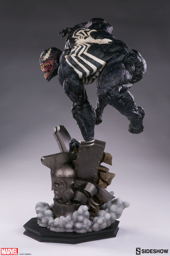 marvel-venom-premium-format-figure-300456-08.jpg