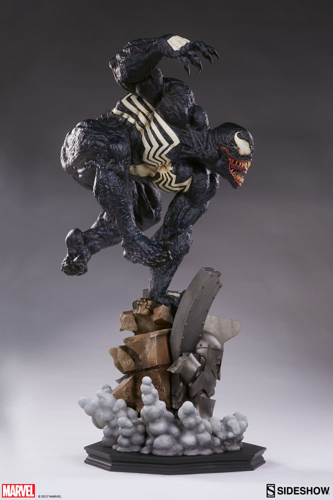 marvel-venom-premium-format-figure-300456-09.jpg