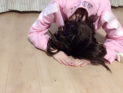 무릎끓고 사과하는 일본의 아이돌_2.jpg