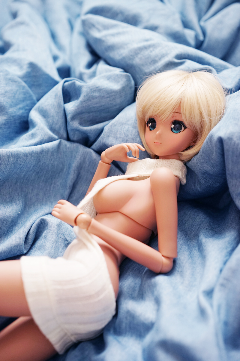 스마트돌 - 백리스 스웨터(일명 동정을 죽이는 옷)_3.jpg