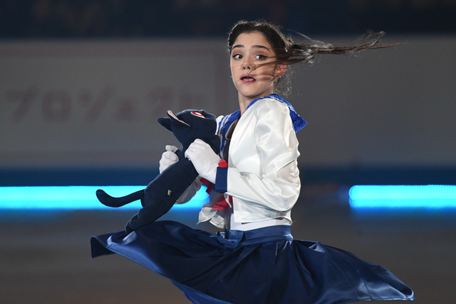 러시아 피겨선수 예브게니야 메드베데바, 갈라쇼에서 세일러문 연기 펼쳐_3.jpg