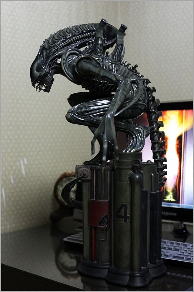 에일리언 지금까지 영화에 나온거 정리해봤음.(브금)_15.jpg