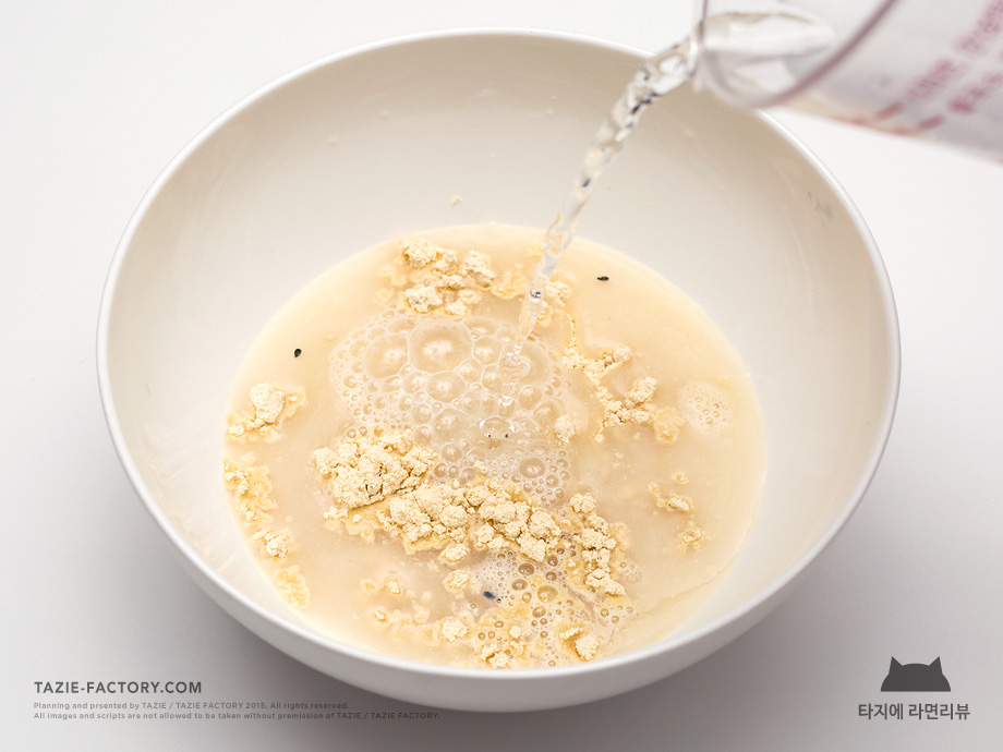 32번째 라면리뷰 : 오뚜기 콩국수라면 - 최초의 콩국수 라면_8.jpg