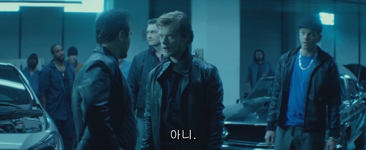 마피아두목: 감히 내 아들을 쳐? 죽기전에 이유나 말해봐라._5.jpg