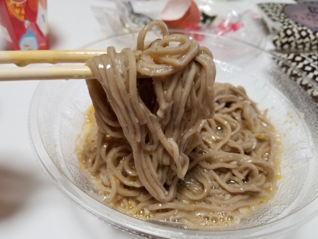 냉장고가 고장나서 편의점 음식으로 배채우기_4.jpg