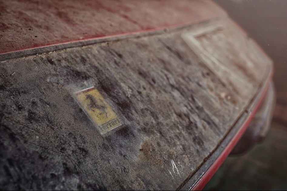 40여년간 방치됐었다는 고물차._3.jpg