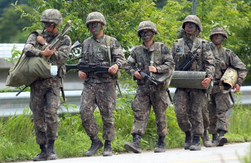 옛날군인 VS 요즘군인 .jpg_5.jpg