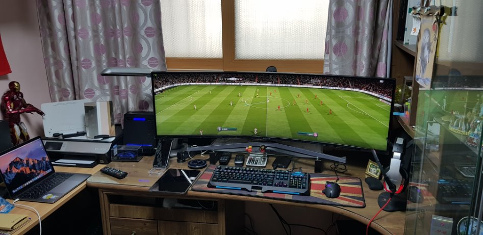 10년만에 루리웹에 방사진 올립니다. 저의 게임룸_1.jpg