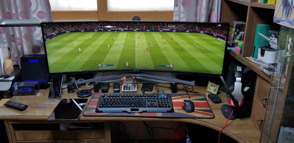 10년만에 루리웹에 방사진 올립니다. 저의 게임룸_2.jpg