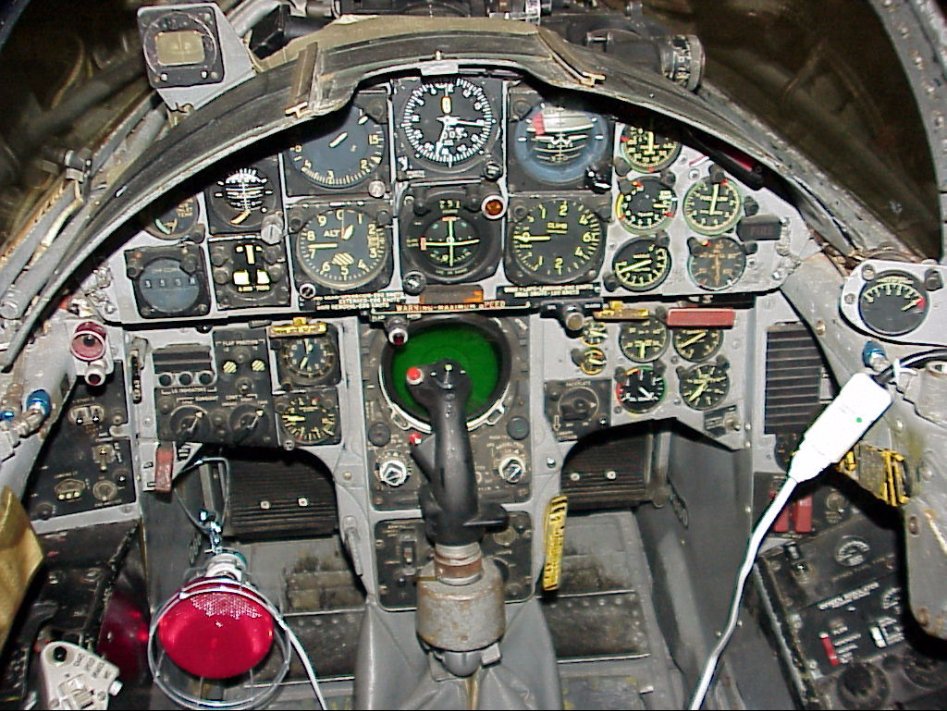 F-104 2.jpg