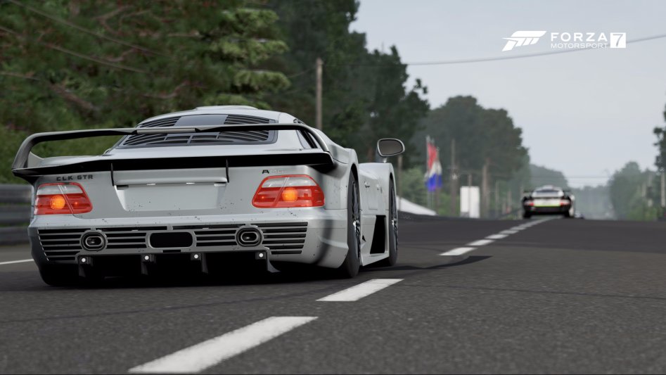 F165. 포르자 모터스포츠 7 - [Mercedes-Benz] AMG CLK GTR '98 at 사르트 르망 서킷 (시리즈 「엘리트 기본 사양 레이서」 5／6) Forza Motorsport 7.jpg