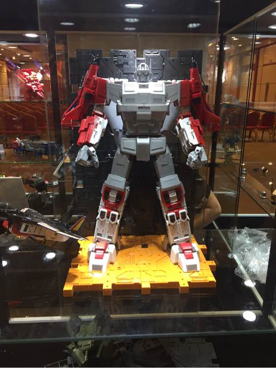 Zeta-Toys-Superion.jpg