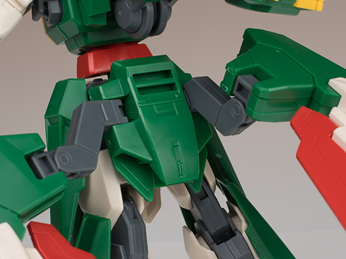 HGBF 1/144 건담 페니체 리베르타 해외 리뷰_26.jpg