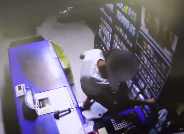 운 없는 10대 도둑들_1.png