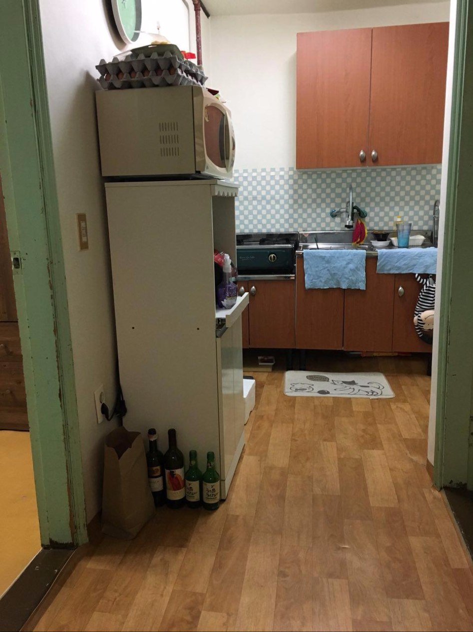 2년만에 올려보는 방 사진_2.jpg