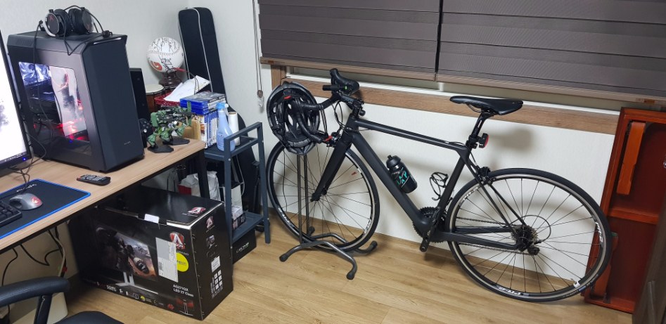 휴식겸.. 방정리 사진.._2.jpg