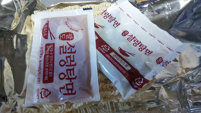 팔도 진국 설렁탕면/오뚜기 굴진짬뽕_2.jpg