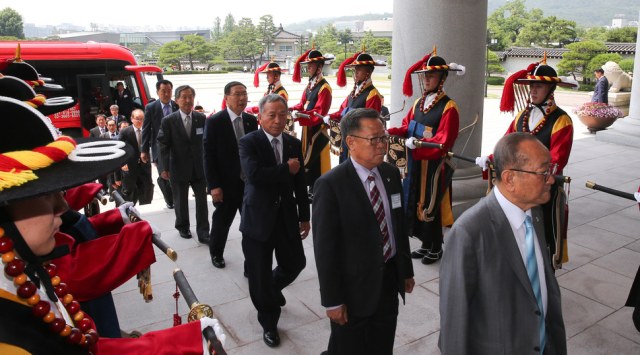 [스압]올해, 문재인의 행보를 다시 보다가 놀란부분_14.jpg