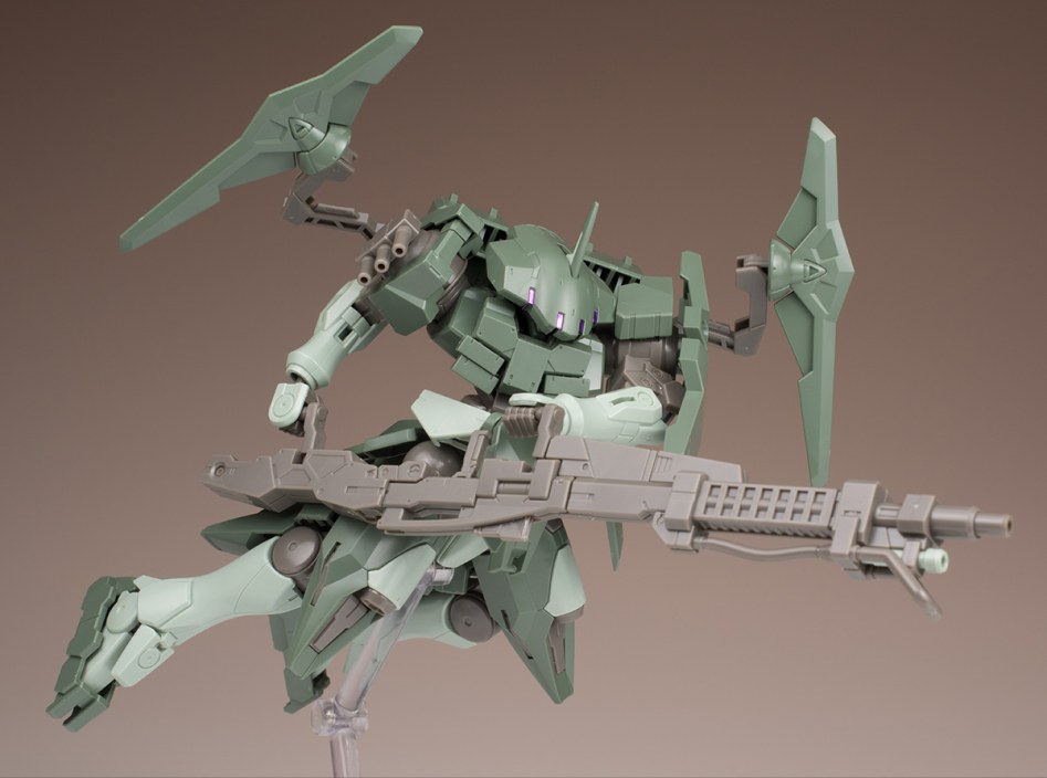 hgbf_strikergnx042.jpg