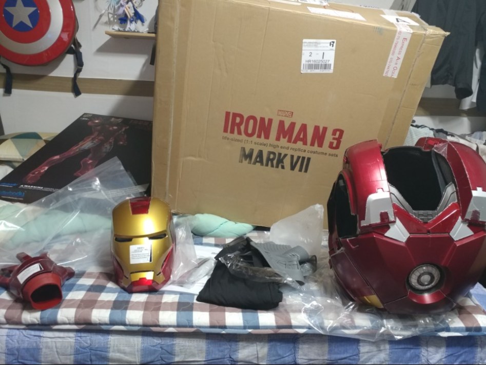 하이엔드 급 아이언맨 마크7 1:1 리얼슈트_8.jpg