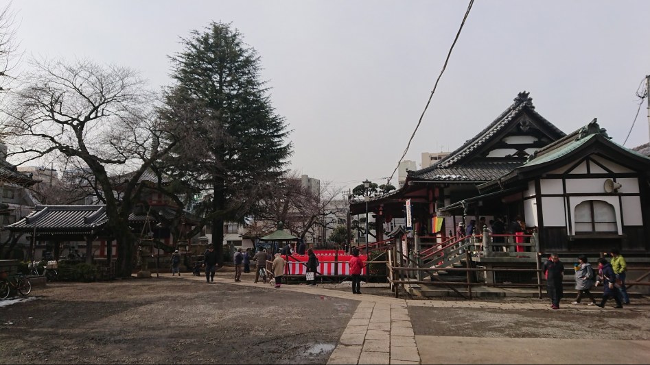 2월 3일 도쿄 여행 3일차 - 토우야마 나오 라이브, 나카노브로드웨이, 칸다묘진_6.jpg