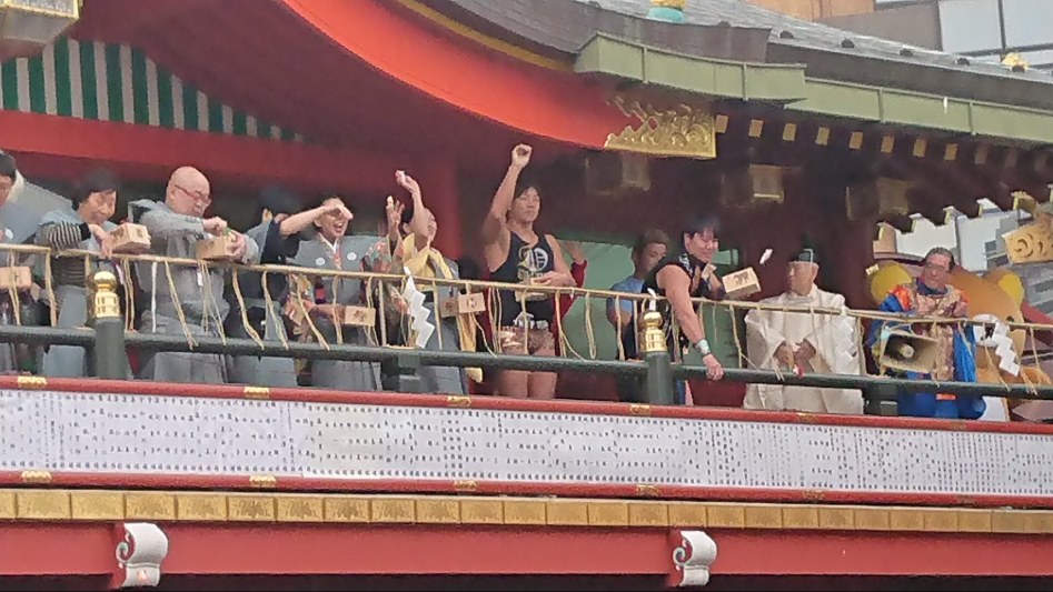 2월 3일 도쿄 여행 3일차 - 토우야마 나오 라이브, 나카노브로드웨이, 칸다묘진_20.jpg