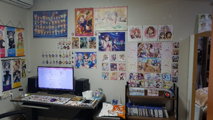 피규어장식대를 산 뒤 벽 굿즈 재배치!_6.jpg