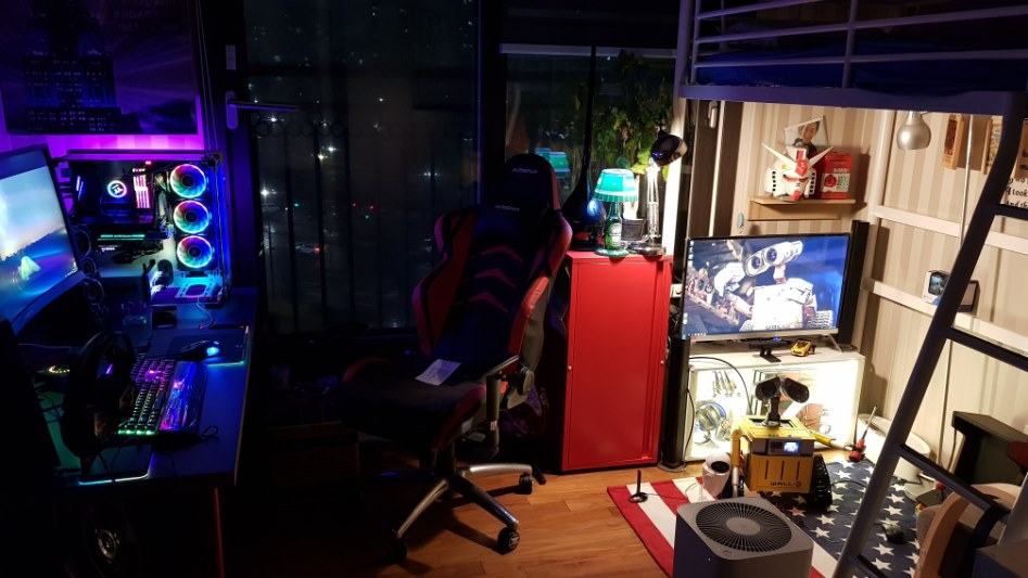 저의 방! 월e pc조립기념 라이젠2200g 및 T VIRUS 메인 구성!_29.jpg