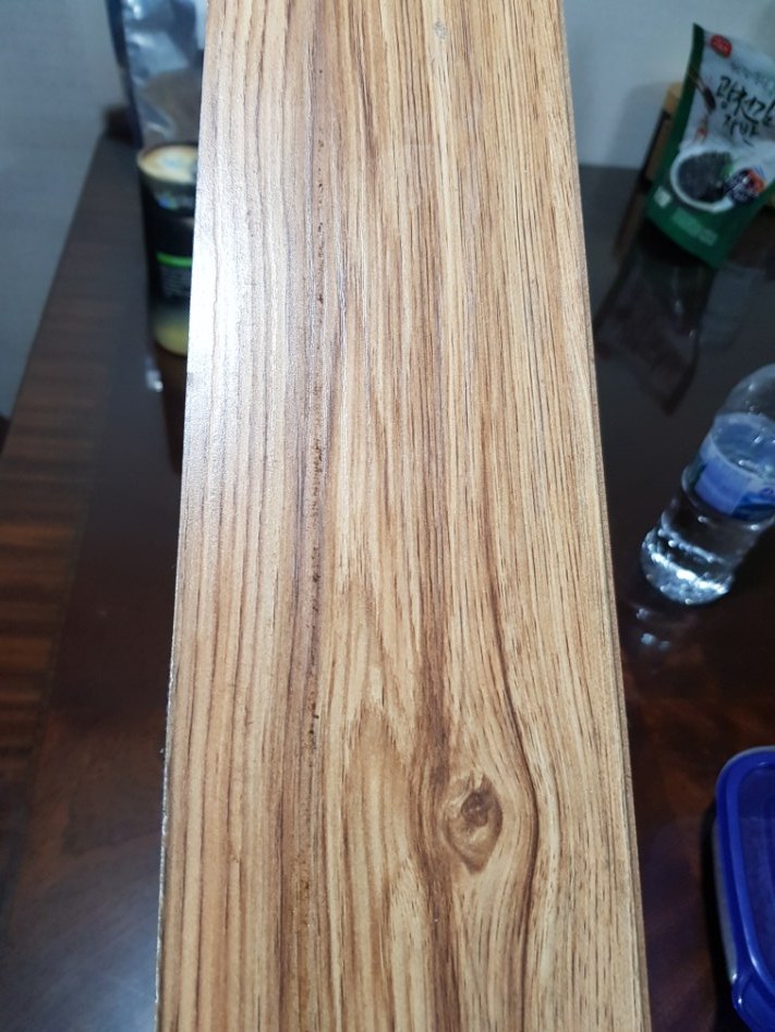 부모님 댁에 특정 바닥 타일?을 구하고 싶은데 어떻게 구해야할지 모르겠어요._3.jpg