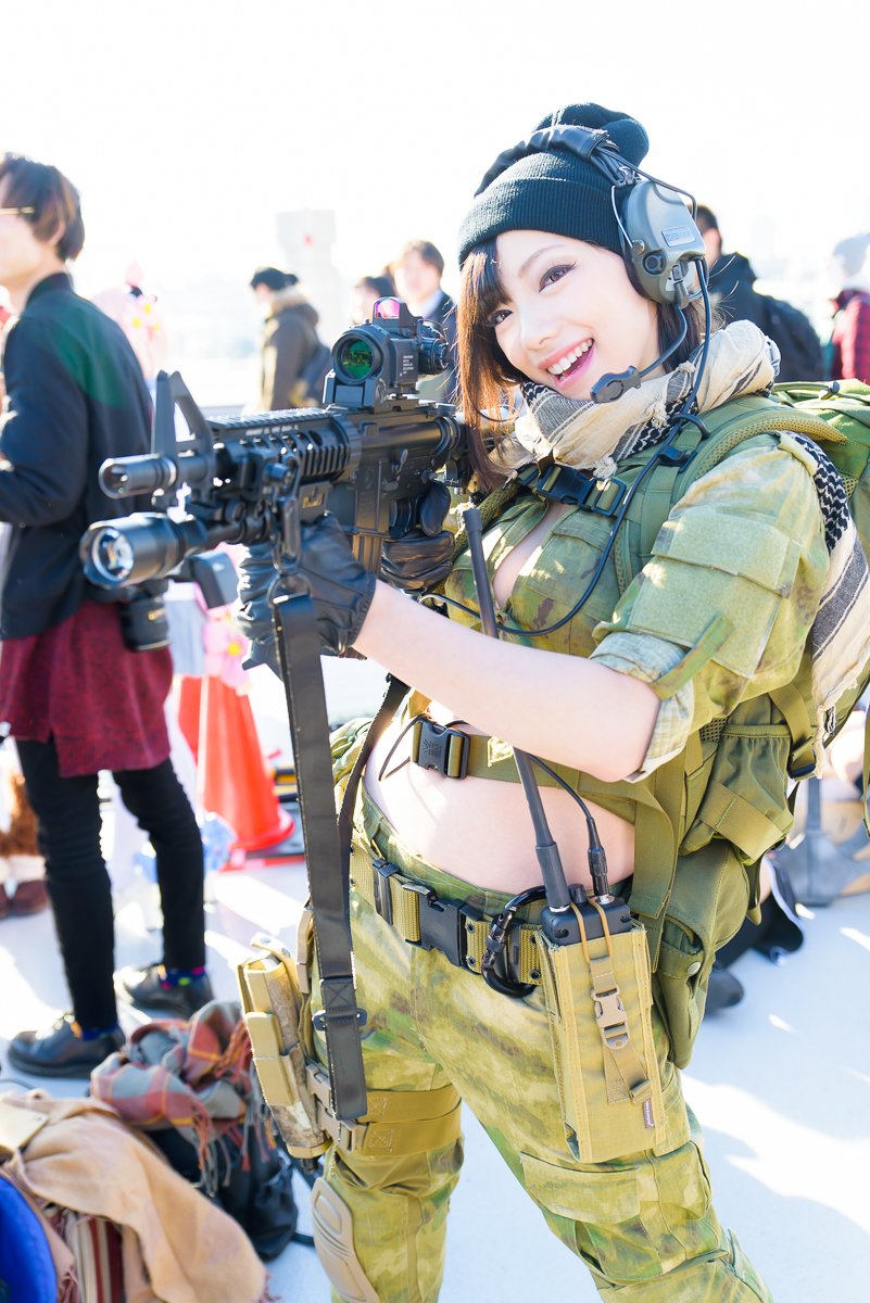 코스프레를 즐기는 호불호 일본인 전직 배우.jpg_2.jpg