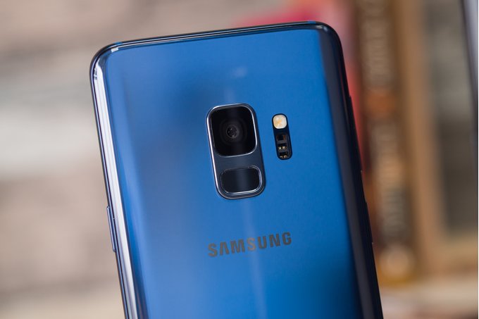 The-largest-Galaxy-S10-model-may-boast-a-16-megapixel-wide-angle-camera.jpg