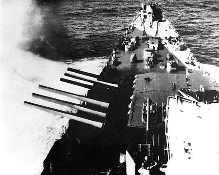450px-USS_Guam_(CB-2)_firing_main_battery,_1944-45.jpg