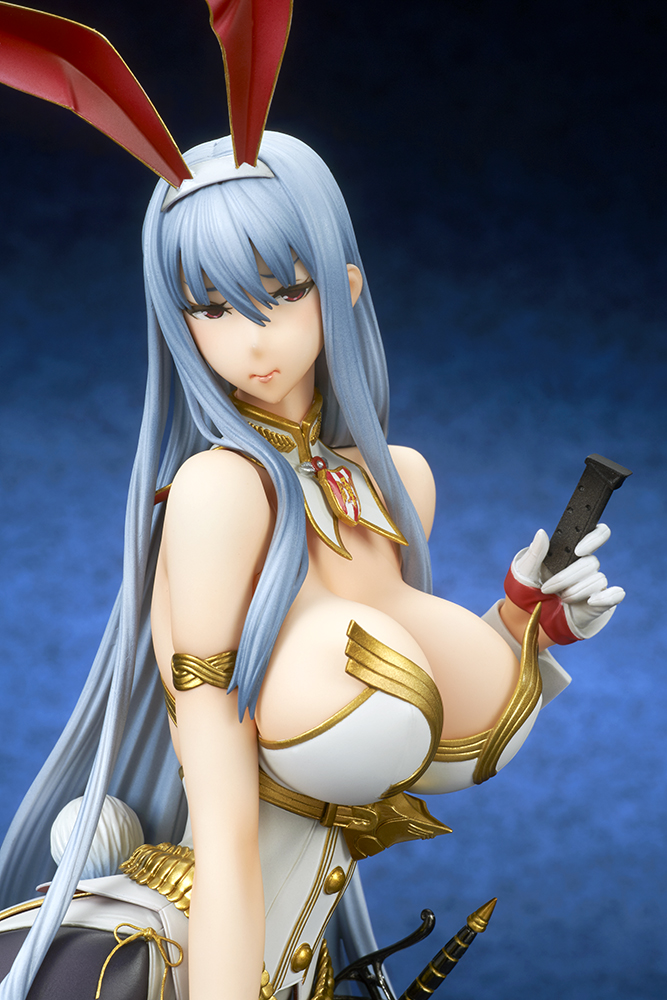 valkyria_duel_chronicles_selvaria_bles_bunny_spy_ver_royal_white_photo_02.jpg