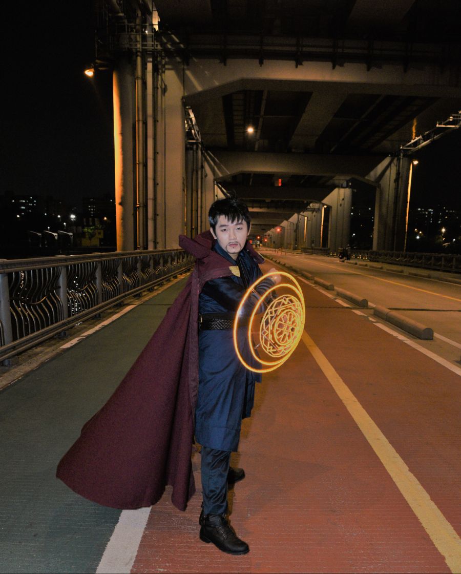 제작기 닥터스트레인지 코스프레 도르마무 거래를 하러왔다