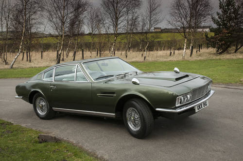 1969 Aston Martin DBS.jpg