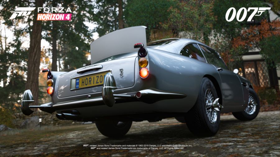 FH4-Best-of-Bond-Aston-Martin-DB5-Back.jpg