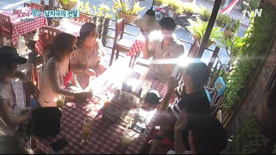 D컵 여배우 gif_4.jpg